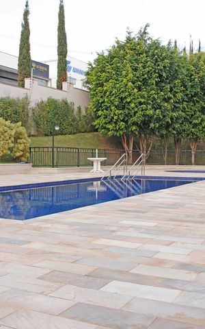 Apartamento à venda com 92m², 2 quartos e 2 vagasÁrea comum - Piscina