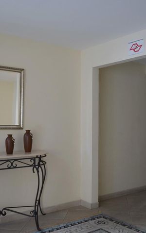 Apartamento à venda com 73m², 2 quartos e 2 vagasHall social