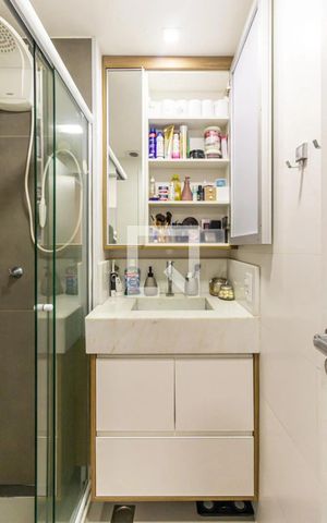 Apartamento para alugar com 26m², 1 quarto e sem vaga Apartamento para alugar com 26m², 1 quarto e sem vagaBanheiro