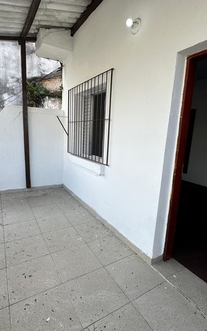 Casa para alugar com 139m², 3 quartos e sem vaga Casa para alugar com 139m², 3 quartos e sem vagaVaranda do Quarto 2