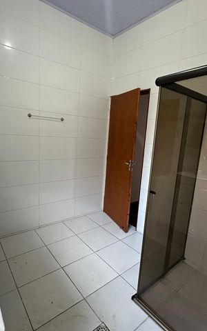 Casa para alugar com 139m², 3 quartos e sem vaga Casa para alugar com 139m², 3 quartos e sem vagaBanheiro