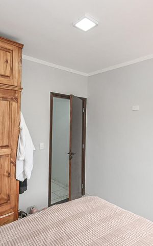 Casa à venda com 74m², 2 quartos e 2 vagasQuarto 2
