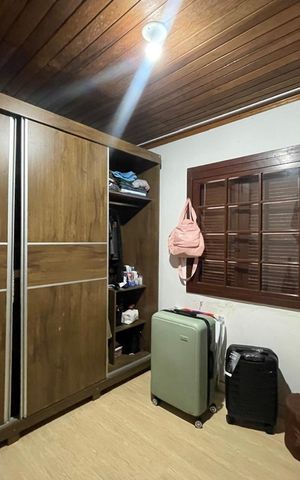 Casa à venda com 257m², 5 quartos e 1 vaga