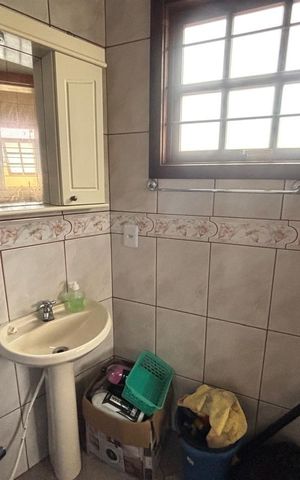 Casa à venda com 257m², 5 quartos e 1 vaga