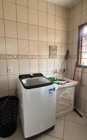 Casa à venda com 257m², 5 quartos e 1 vaga