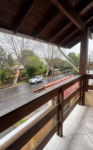 Casa à venda com 257m², 5 quartos e 1 vaga