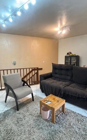 Casa à venda com 257m², 5 quartos e 1 vaga