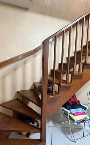 Casa à venda com 257m², 5 quartos e 1 vaga