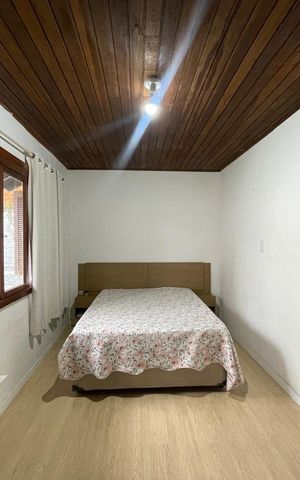 Casa à venda com 257m², 5 quartos e 1 vaga