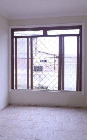 Casa à venda com 75m², 1 quarto e 3 vagas