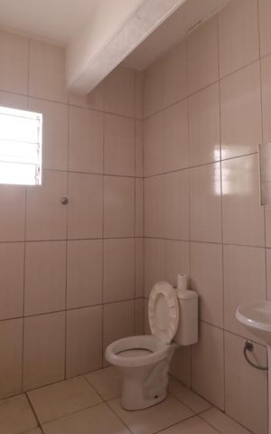 Casa à venda com 75m², 2 quartos e 3 vagas