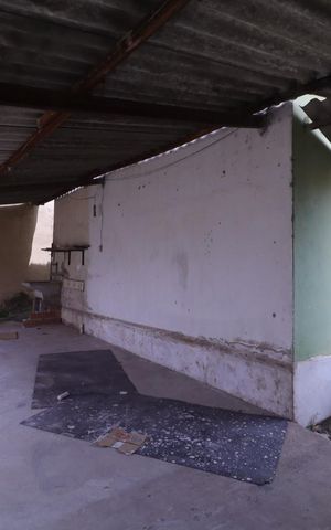 Casa à venda com 75m², 2 quartos e 3 vagas