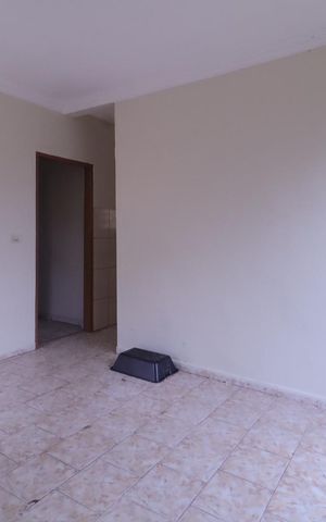 Casa à venda com 75m², 1 quarto e 3 vagas