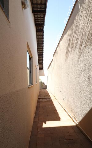 Casa para alugar com 166m², 4 quartos e 3 vagasCorredor