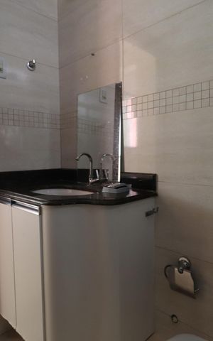 Casa para alugar com 166m², 4 quartos e 3 vagasBanheiro Social