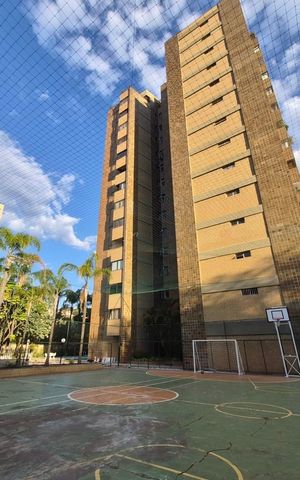 Apartamento à venda com 130m², 3 quartos e 1 vaga Apartamento à venda com 130m², 3 quartos e 1 vagaÁrea comum - Quadra