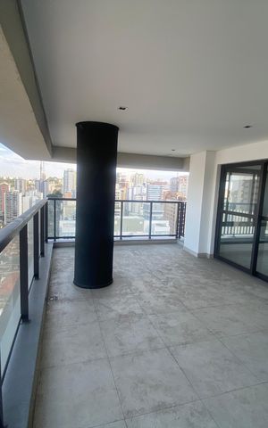 Apartamento à venda com 184m², 3 quartos e 3 vagas Apartamento à venda com 184m², 3 quartos e 3 vagasVaranda