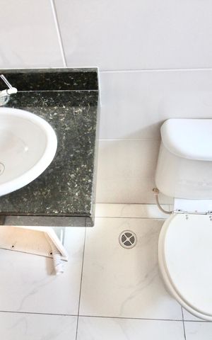 Apartamento à venda com 55m², 2 quartos e 1 vaga Apartamento à venda com 55m², 2 quartos e 1 vagaBanheiro 1