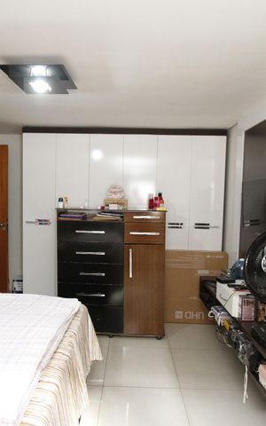 Casa à venda com 120m², 8 quartos e 2 vagasQuarto 5 andar de cima