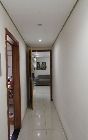 Casa à venda com 120m², 8 quartos e 2 vagasCorredor