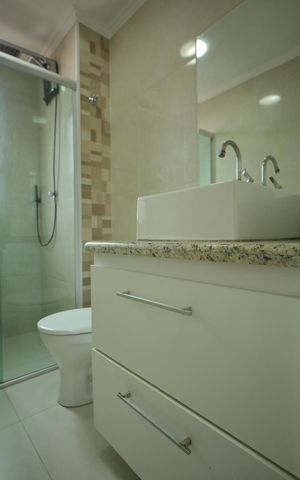 Apartamento para alugar com 55m², 2 quartos e 1 vagaBanheiro 