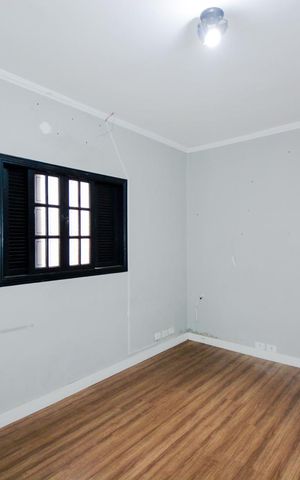 Casa para alugar com 120m², 2 quartos e 2 vagasQuarto 1