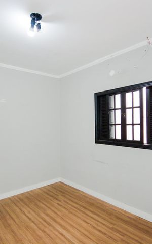 Casa para alugar com 120m², 2 quartos e 2 vagasQuarto 1