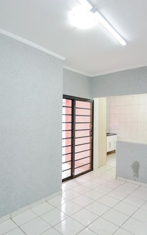 Casa para alugar com 120m², 2 quartos e 2 vagasSala - Casa 2
