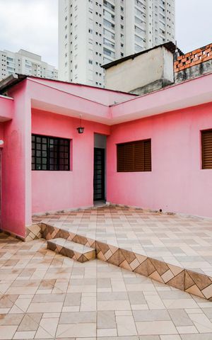 Casa para alugar com 120m², 2 quartos e 2 vagasQuintal