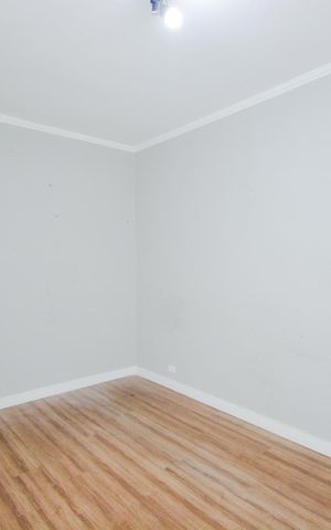 Casa para alugar com 120m², 2 quartos e 2 vagasQuarto 1