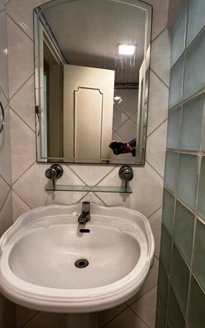 Apartamento para alugar com 77m², 2 quartos e 1 vaga Apartamento para alugar com 77m², 2 quartos e 1 vagaBanheiro
