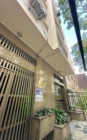 Apartamento para alugar com 192m², 3 quartos e 1 vaga