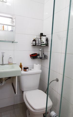 Apartamento à venda com 49m², 2 quartos e 1 vagaBanheiro Social