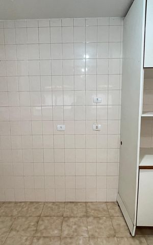 Casa para alugar com 350m², 4 quartos e 2 vagas Casa para alugar com 350m², 4 quartos e 2 vagasCozinha