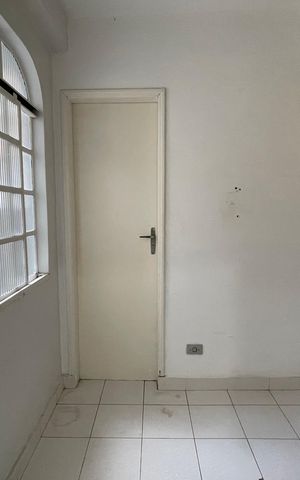 Casa para alugar com 350m², 4 quartos e 2 vagas Casa para alugar com 350m², 4 quartos e 2 vagasQuarto de Serviço
