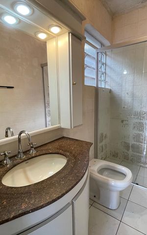 Casa para alugar com 350m², 4 quartos e 2 vagas Casa para alugar com 350m², 4 quartos e 2 vagasBanheiro 3