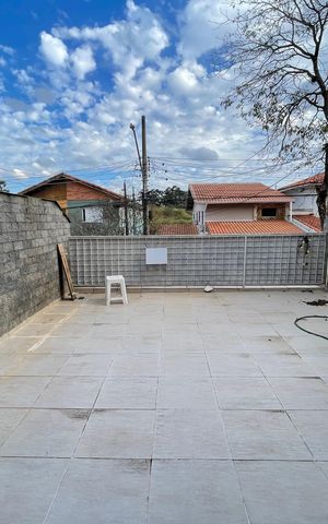 Casa para alugar com 350m², 4 quartos e 2 vagas Casa para alugar com 350m², 4 quartos e 2 vagasVaranda da Sala