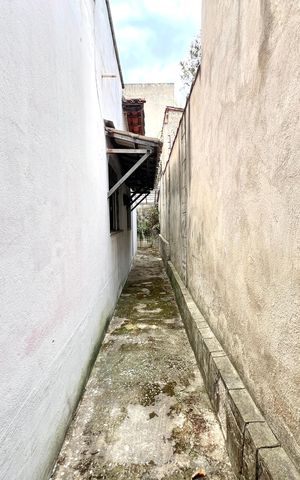 Casa à venda com 360m², 3 quartos e 3 vagas Casa à venda com 360m², 3 quartos e 3 vagasCorredor