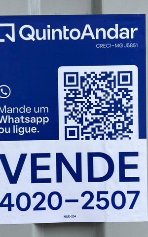 Casa à venda com 360m², 3 quartos e 3 vagas Casa à venda com 360m², 3 quartos e 3 vagasPlaca QuintoAndar