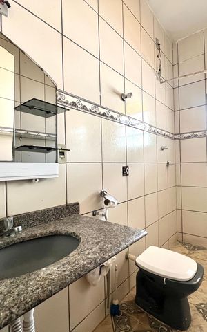Casa à venda com 360m², 3 quartos e 3 vagas Casa à venda com 360m², 3 quartos e 3 vagasBanheiro Social