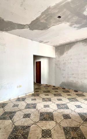 Casa à venda com 360m², 3 quartos e 3 vagas Casa à venda com 360m², 3 quartos e 3 vagasSala