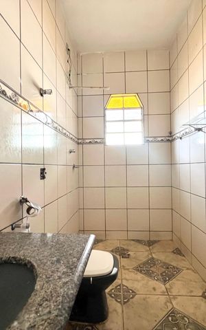 Casa à venda com 360m², 3 quartos e 3 vagas Casa à venda com 360m², 3 quartos e 3 vagasBanheiro Social