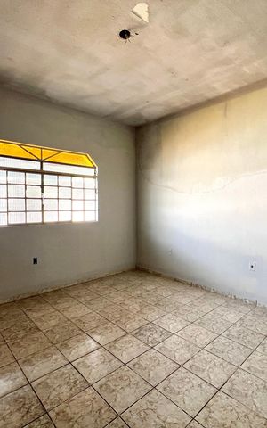 Casa à venda com 360m², 3 quartos e 3 vagas Casa à venda com 360m², 3 quartos e 3 vagasQuarto 2