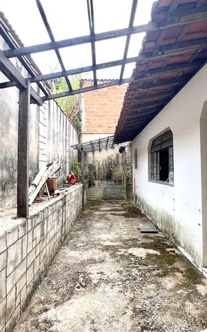 Casa à venda com 360m², 3 quartos e 3 vagas Casa à venda com 360m², 3 quartos e 3 vagasQuintal