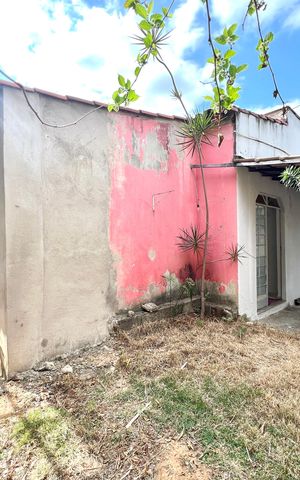 Casa à venda com 360m², 3 quartos e 3 vagas Casa à venda com 360m², 3 quartos e 3 vagasQuintal