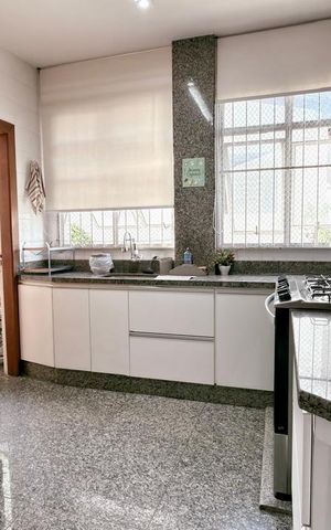Apartamento à venda com 132m², 4 quartos e 2 vagas Apartamento à venda com 132m², 4 quartos e 2 vagasCozinha