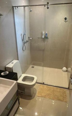 Casa de condomínio à venda com 320m², 3 quartos e 3 vagas Casa de condomínio à venda com 320m², 3 quartos e 3 vagasBanheiro