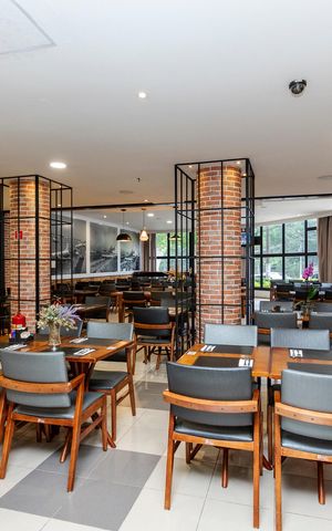 Studio à venda com 30m², 1 quarto e 1 vaga Studio à venda com 30m², 1 quarto e 1 vagaRestaurante