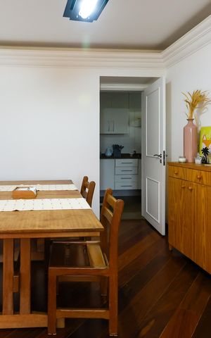 Apartamento à venda com 100m², 2 quartos e 2 vagas Apartamento à venda com 100m², 2 quartos e 2 vagasSala