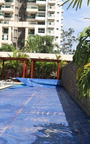 Apartamento para alugar com 200m², 4 quartos e 3 vagas Apartamento para alugar com 200m², 4 quartos e 3 vagasÁrea comum - Piscina